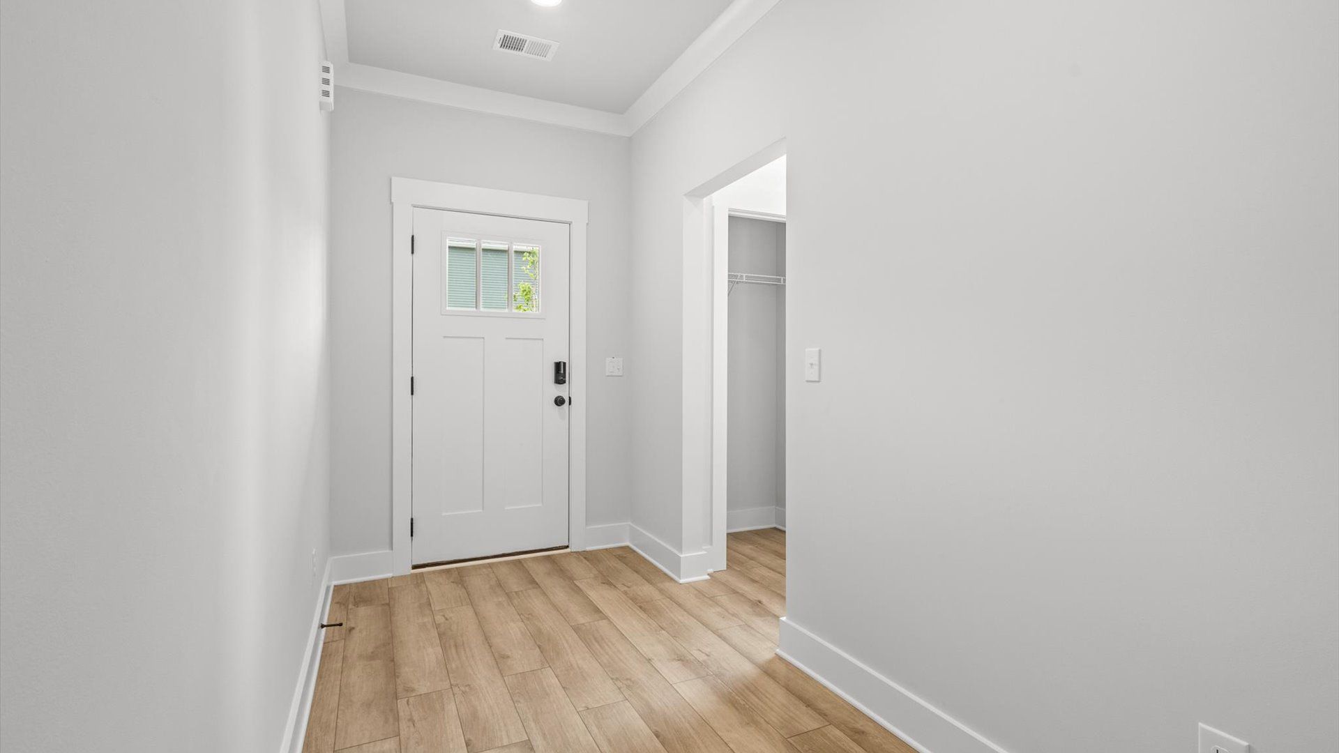 Neroli home plan front door and foyer