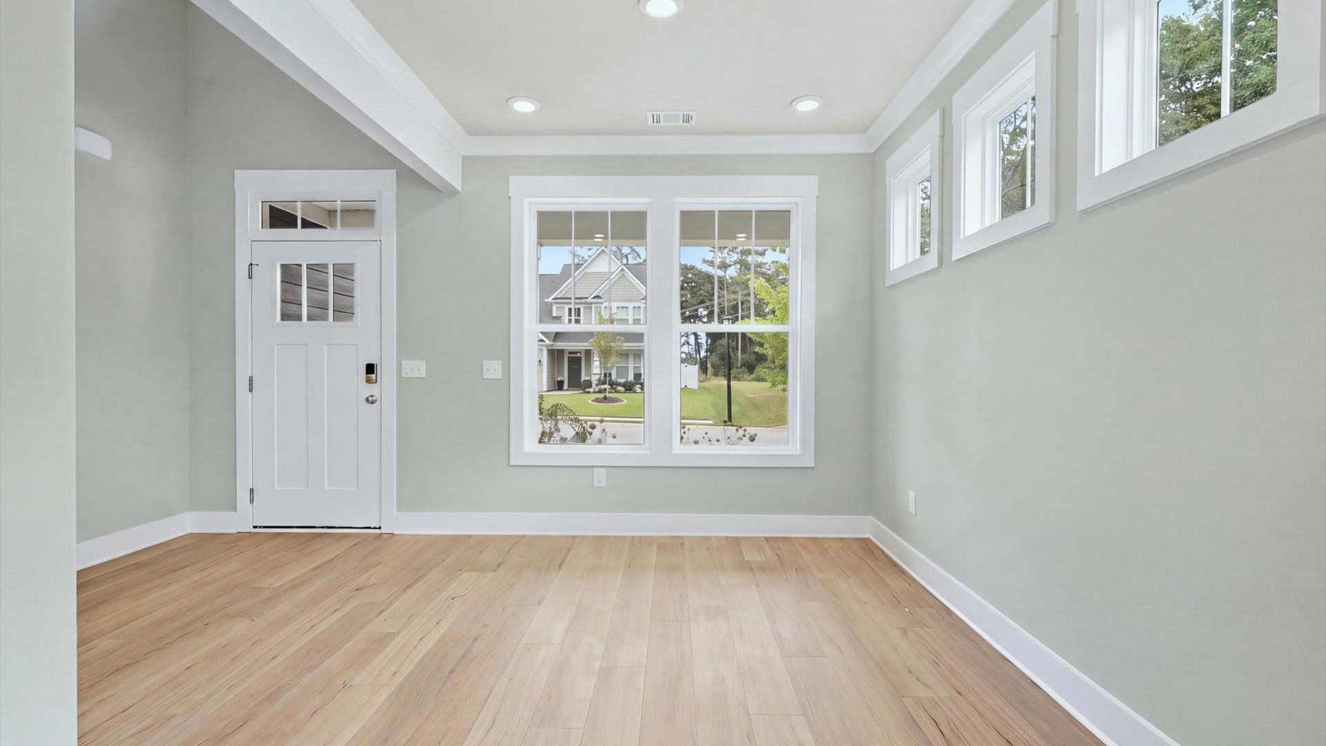 Sophisticated flex space designed to blend functionality with modern living near Lake Hartwell