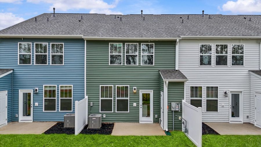 538 W Norvell Court (Litchfield)