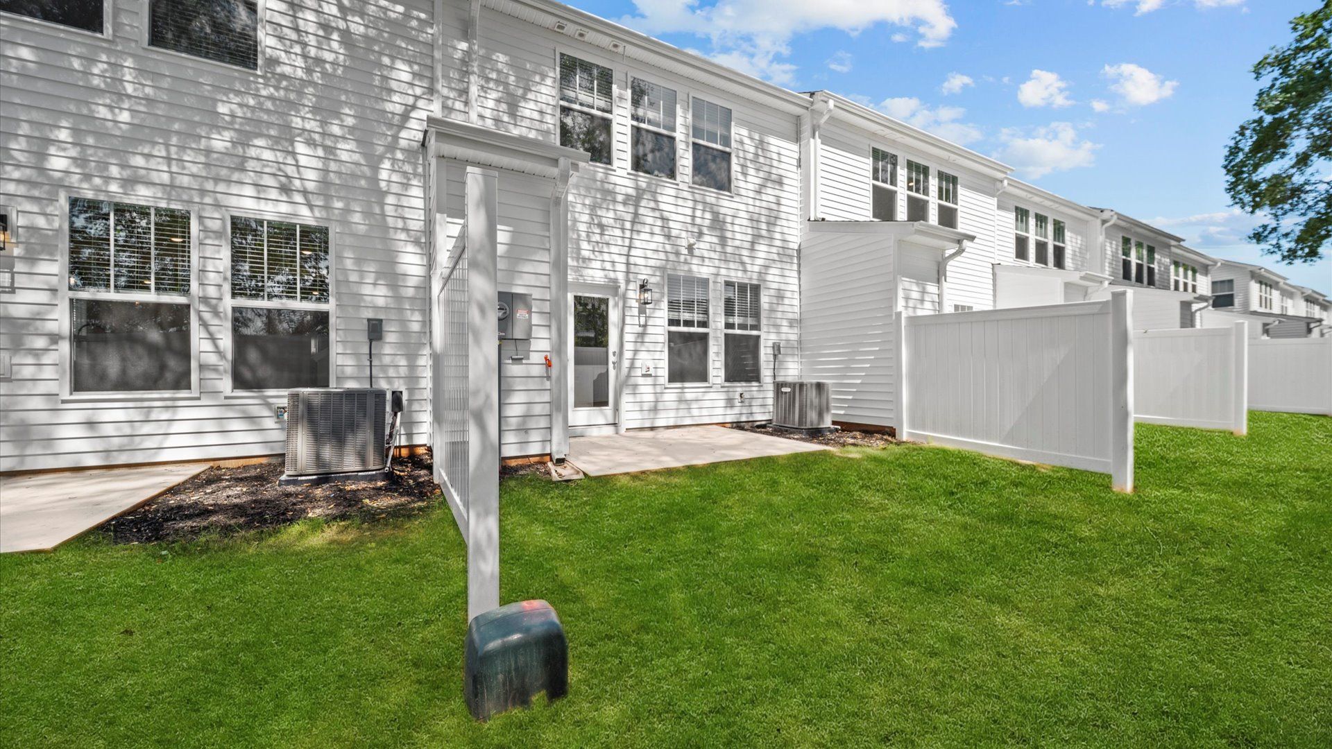 516 Harebell Way (Litchfield)