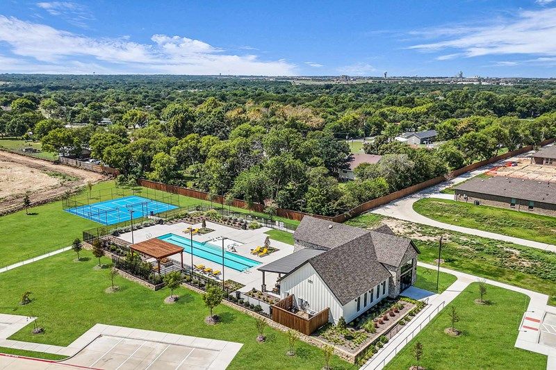 Redden Farms - Lap Pool, Pickleball