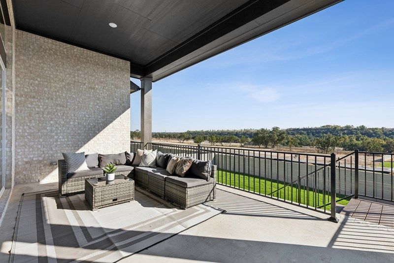 The Nacogdoches - Covered Porch
