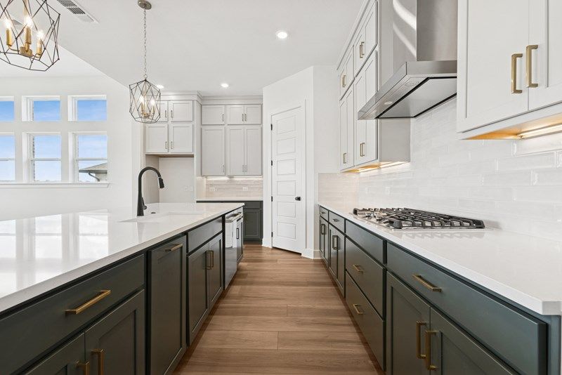 The Tomball - Kitchen