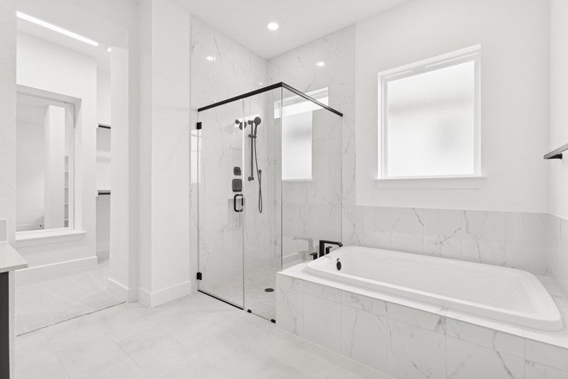 The Tomball - Owner's Bath
