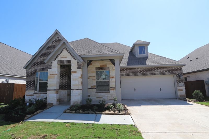 Finley - Meridiana 55' Homesites: Manvel, Texas - David Weekley Homes