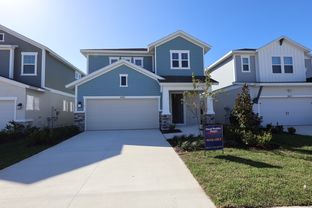 Redwing - Persimmon Park - Garden Series: Wesley Chapel, Florida - David Weekley Homes