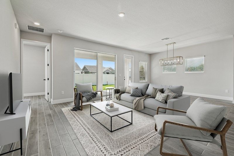 The Edie - Family Room