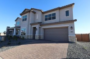 2407 E Rihl Rd (Oakmont)