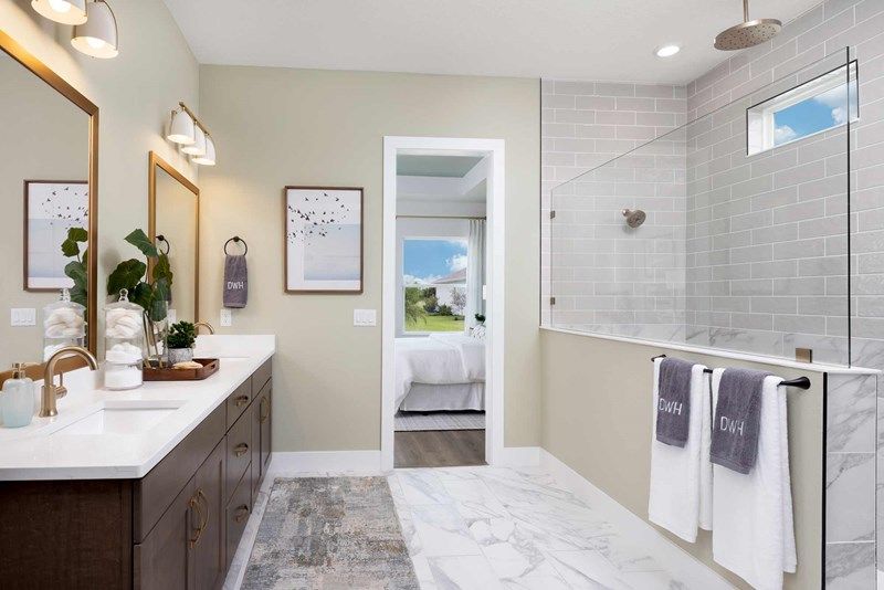 The Rubytail - Owner's Bath