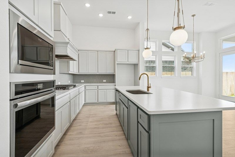 The Carolcrest - Kitchen