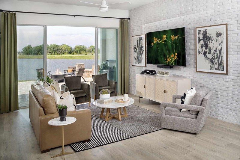 The Stratum - Family Room