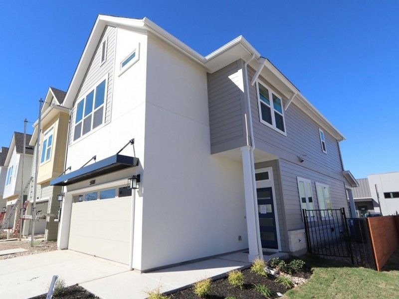 Elkhound - The Twilight at Goodnight Ranch: Austin, Texas - David Weekley Homes