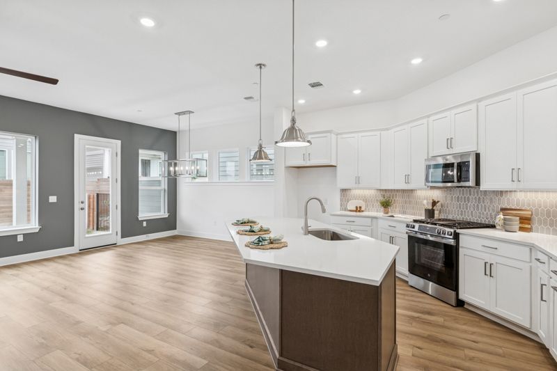 The Twilight at Goodnight Ranch por David Weekley Homes en Austin Texas