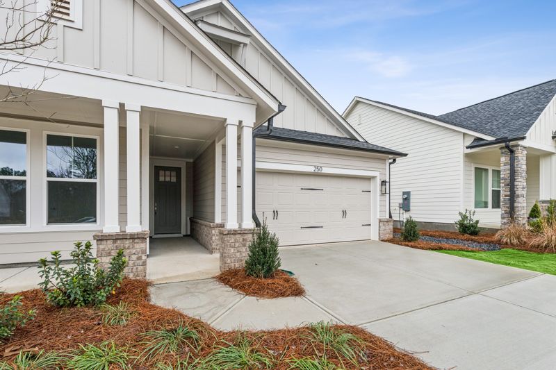 250 Strawberry Lane (Octavia)