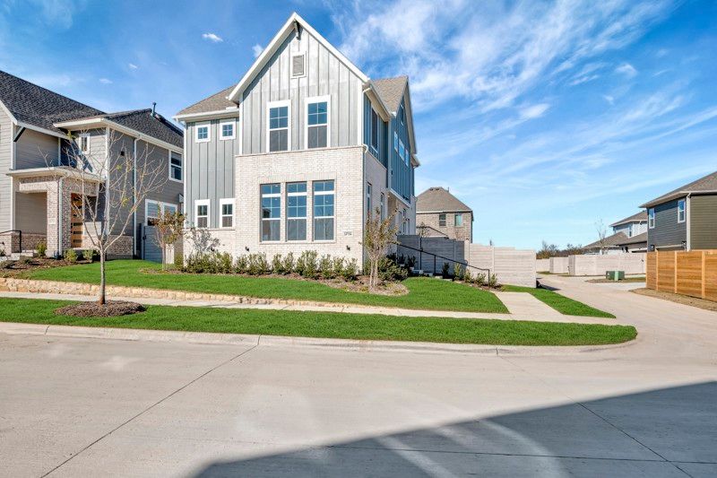 4716 Maxwell Drive (Weldon)