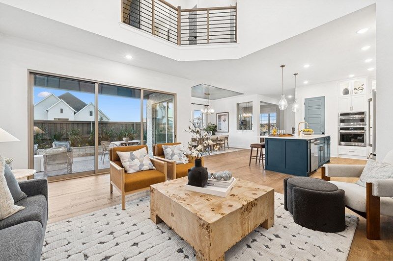 The Hastin - Family Room