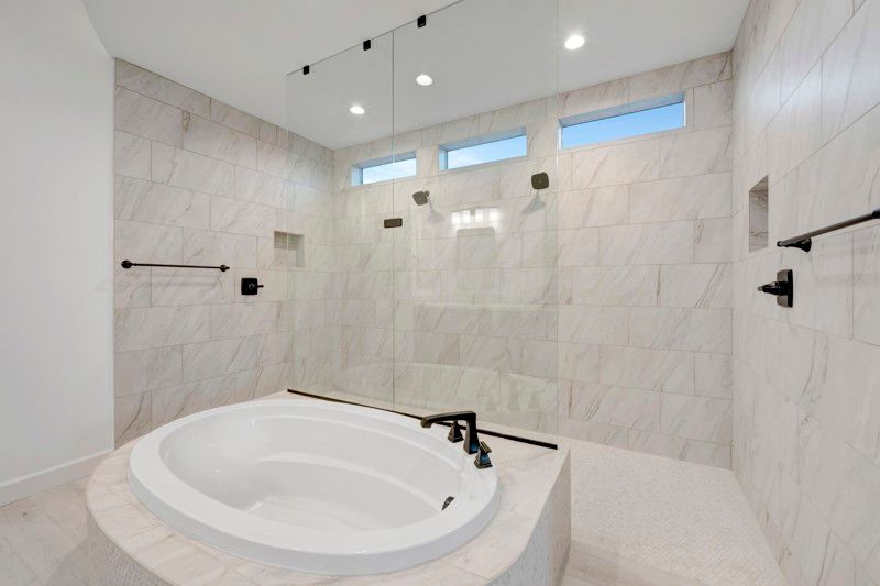 Owner's Bath