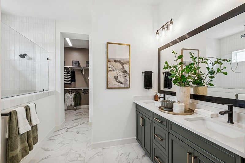 The Melford - Owner's Bath