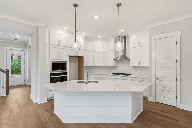 Discover Series - Mount Pleasant, SC