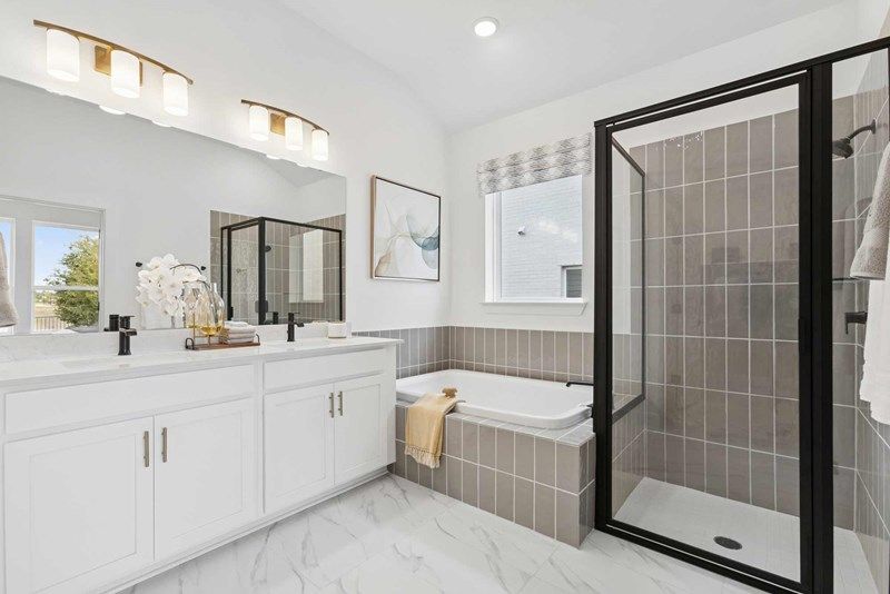 The Kline - Owner's Bath