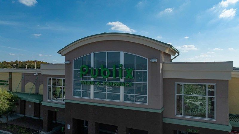 Starkey Shops and Restaurants