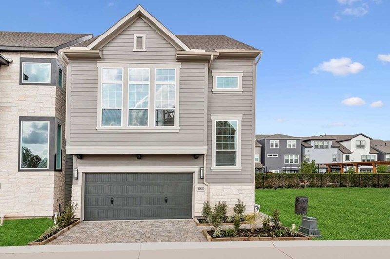 411 Kinley Oaks Drive. Houston, TX 77079