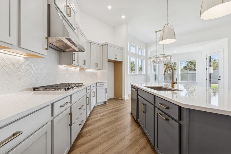 The Flower Mound - Kitchen