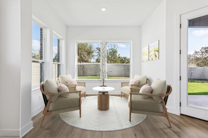 The Flower Mound - Sitting Area