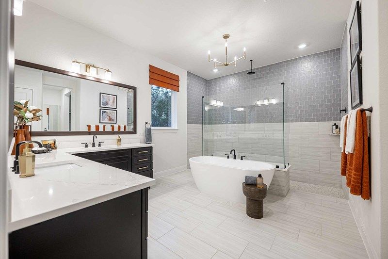 The Sagewood - Owner's Bath