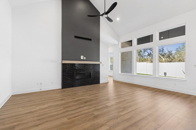 The Jacksboro - Family Room