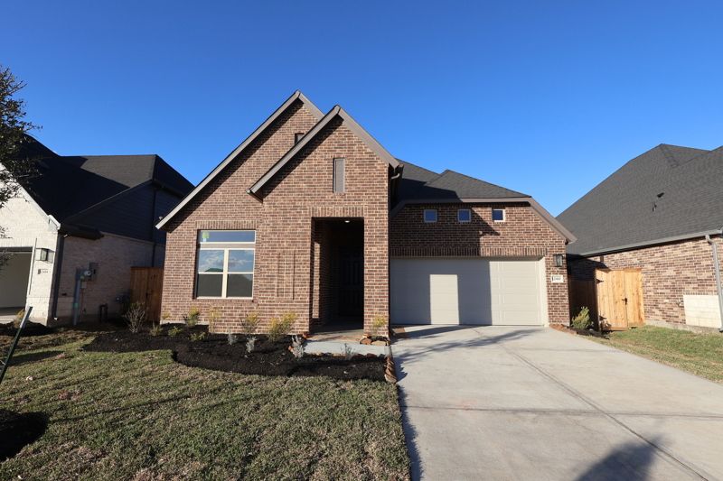 Maple - Beacon Point at Lago Mar 50' Homesites: Texas City, Texas - David Weekley Homes