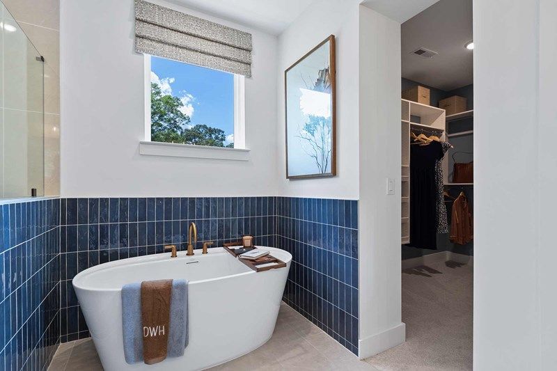 The Beasley II - Owner's Bath