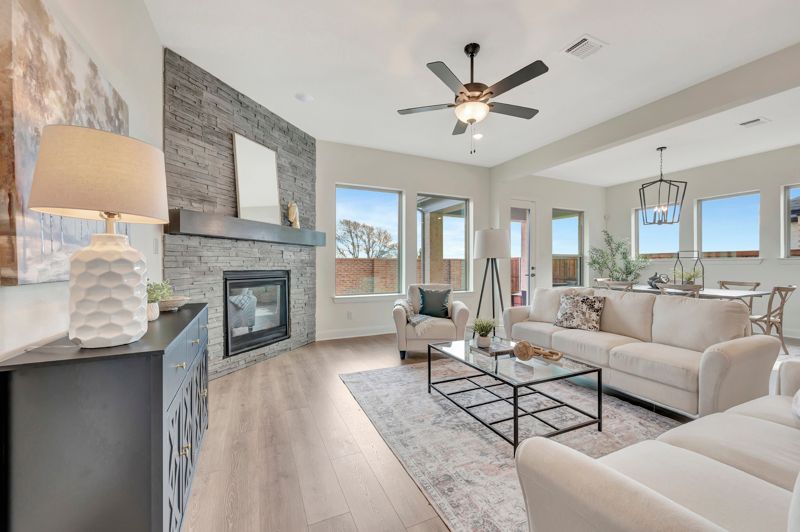 South Pointe Manor Series por David Weekley Homes en Fort Worth Texas