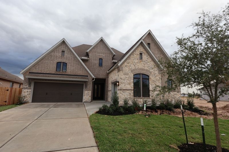 Bluffstone - The Meadows at Imperial Oaks: Conroe, Texas - David Weekley Homes