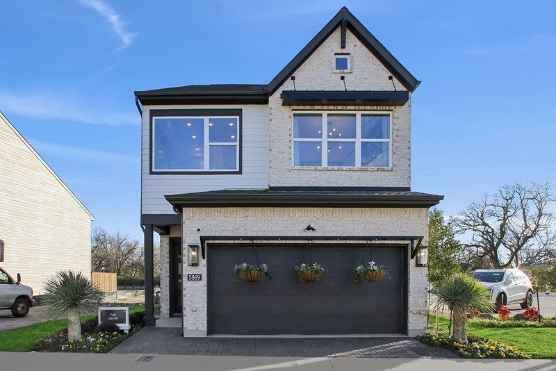 Gavin - Trails at Waterside - Garden Series: Fort Worth, Texas - David Weekley Homes