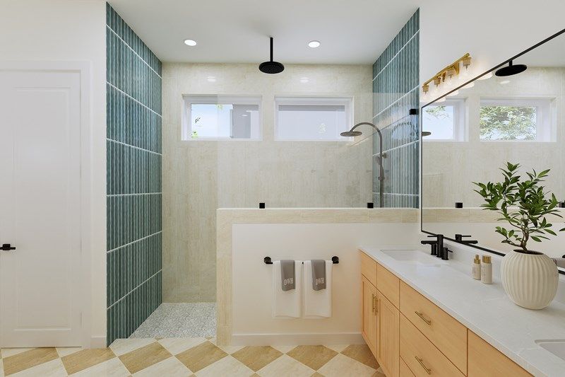 The Iris - Owner's Bath Super Shower
