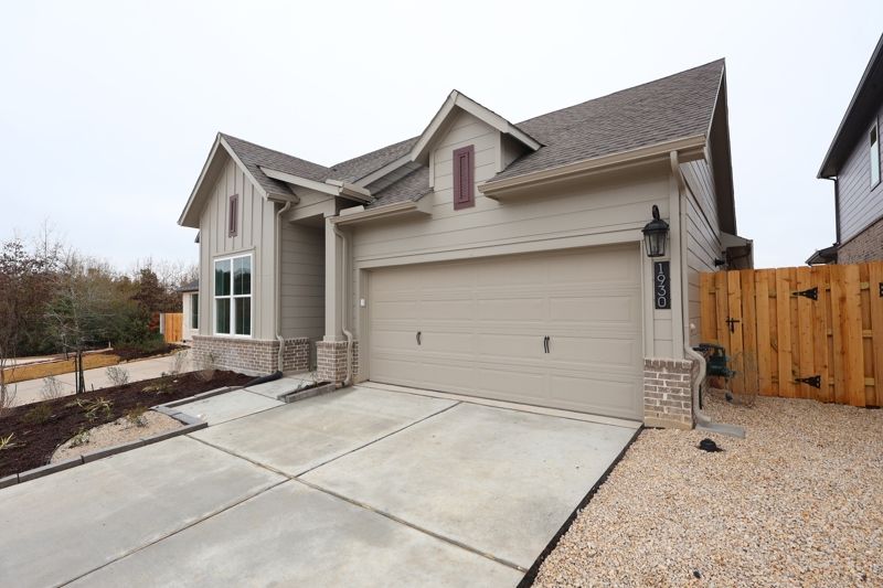 1930 El Pino Street (Brownsville)