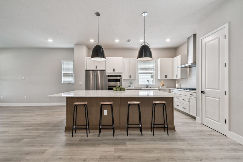 Emerald Landing at Waterside at Lakewood Ranch – City Homes por David Weekley Homes en Sarasota-Bradenton Florida