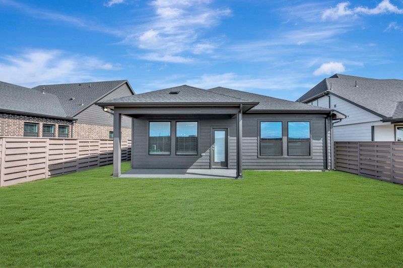 10710 Midnight Court (Flora)