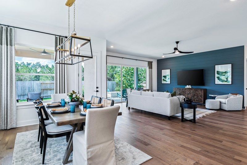 The Paisely - Dining Room