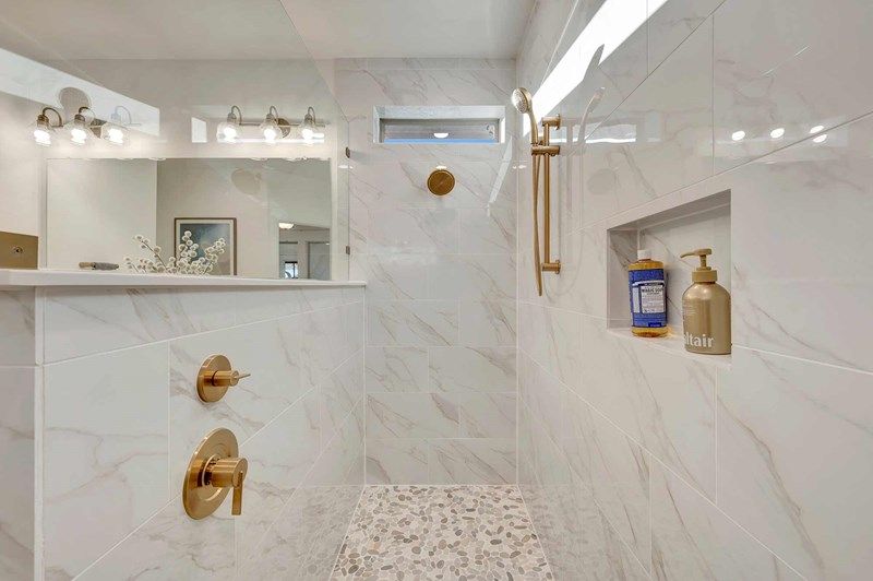 The Constellation - Owner's Bath