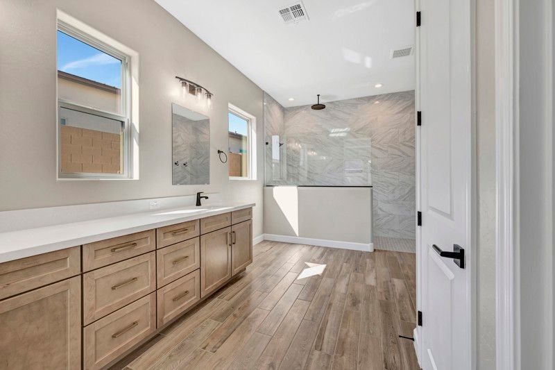 Owner's Bath