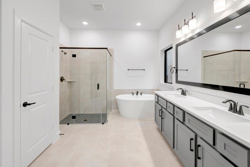Owner's Bath