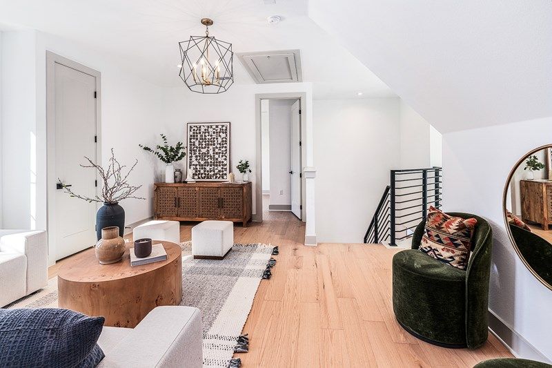 Central Living - Urban Quick Move-in Homes - Retreat