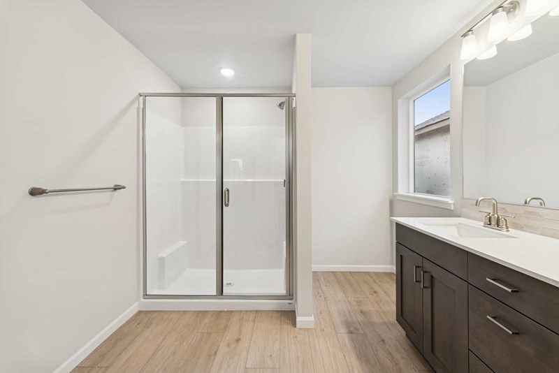 The Harland - Owner's Bath