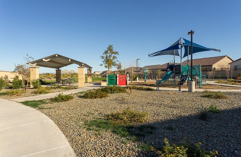 Suelo at Legado West