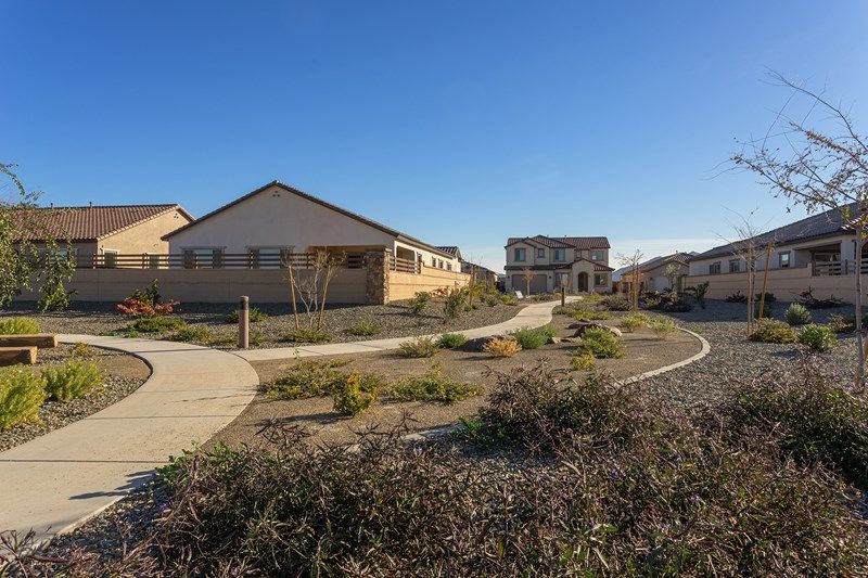 Suelo at Legado West