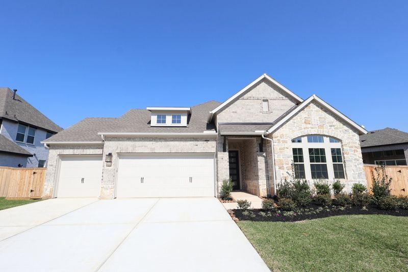 Hillhaven - Grand Central Park 55' Homesites: Conroe, Texas - David Weekley Homes