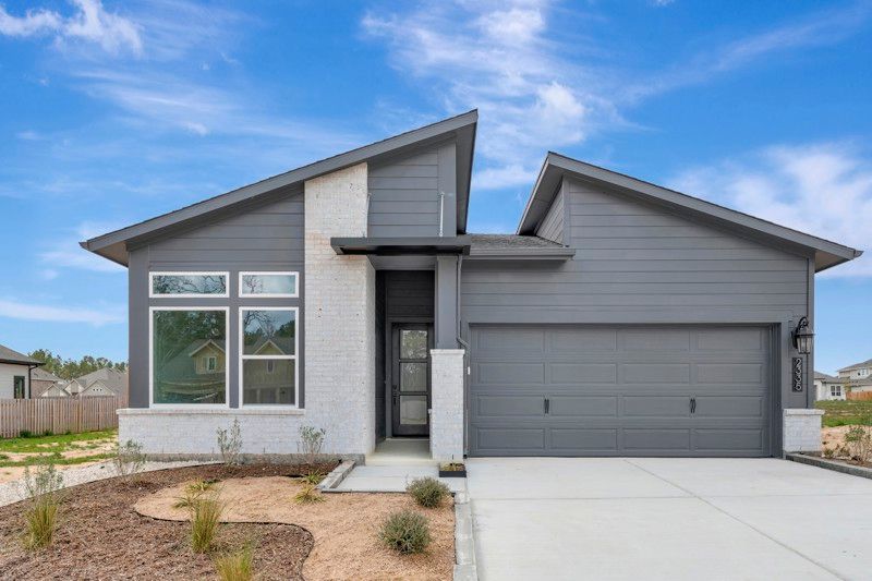 Columbus - Colton 45' Homesites: Montgomery, Texas - David Weekley Homes