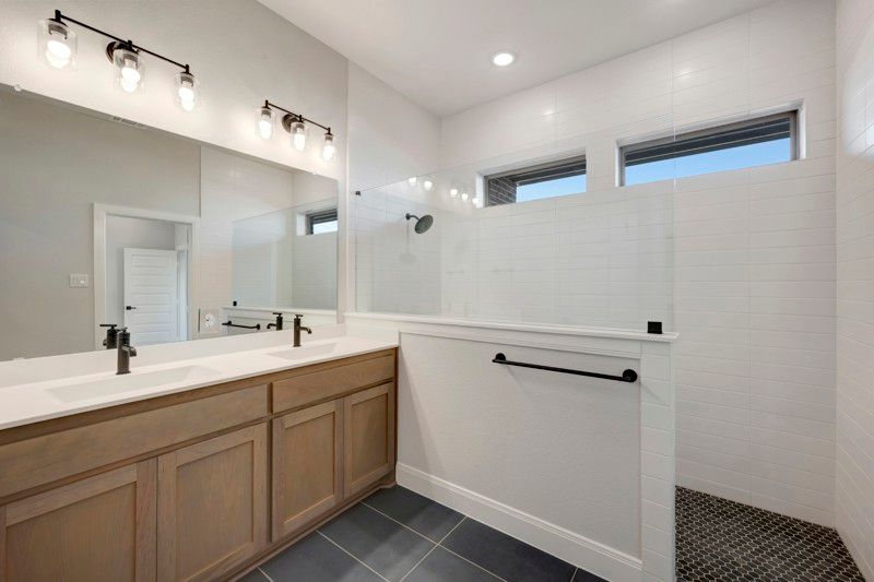Owner's Bath